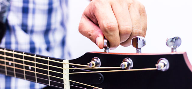 mediodía rima segmento ▷ Aprende Cómo Afinar una Guitarra: Eléctrica, Acústica o Española